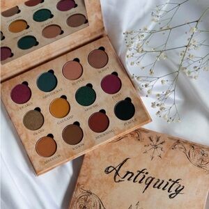 ISO Noctex Antiquity Eyeshadow Palette